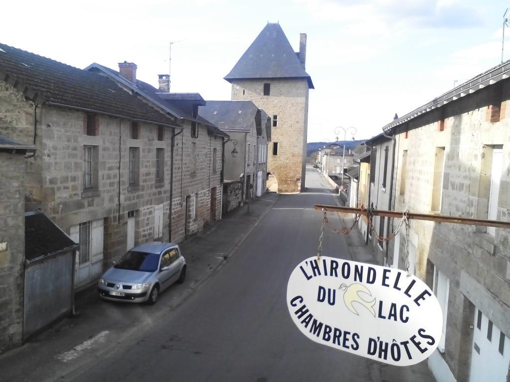 Chambres D'Hotes L'Hirondelle Du Lac Peyrat-le-Château Camera foto